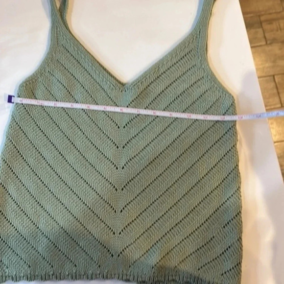 Becool‎ cropped knit tank. Sage green M/L - Picture 6 of 6